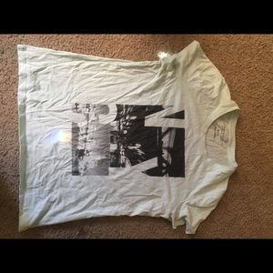 NYC aréopostale tshirt